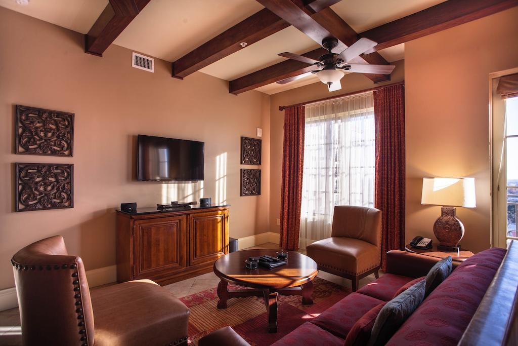Club Wyndham La Cascada Hotel San Antonio Room photo